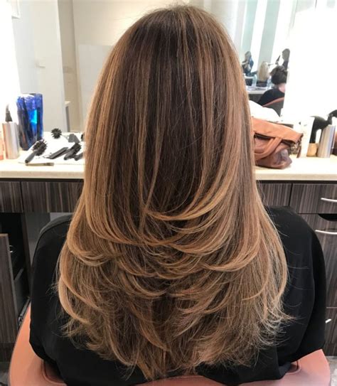 dégradé cheveux long|12 coiffures avec un dégradé sur cheveux longs。